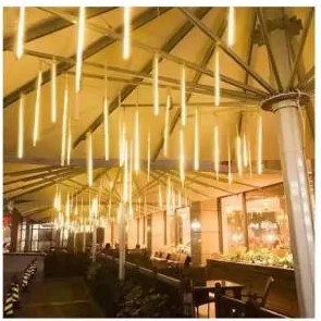 Catena di illuminazione «Guirlande lumineuse 8 tubes Led pluie de météorites»