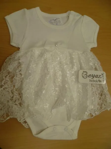 Abbigliamento per bambini «Güpürlü Çıtçıtli Badi» (Beyaz bebek)