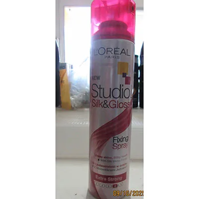 Spray per capelli «HAIR SPRAY STUDIO SILK A GLOSS» (L´OREAL PARIS)