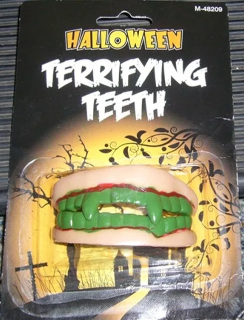 Denti di Halloween in plastica &amp; #13; &amp; #13; «Halloween Terrifying Teeth» (Poundworld)
