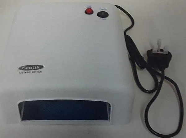 Lampada per unghie UV «Hand &amp; Foot UV Nail dryer» — foto 2 dell'alert A12/1408/15