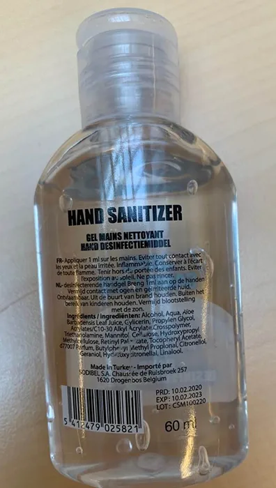 Disinfettante per le mani «Hand Sanitizer / Hand Desinfectiemiddel / Gel Mains Netoyant» — foto 4 dell'alert A12/00777/20