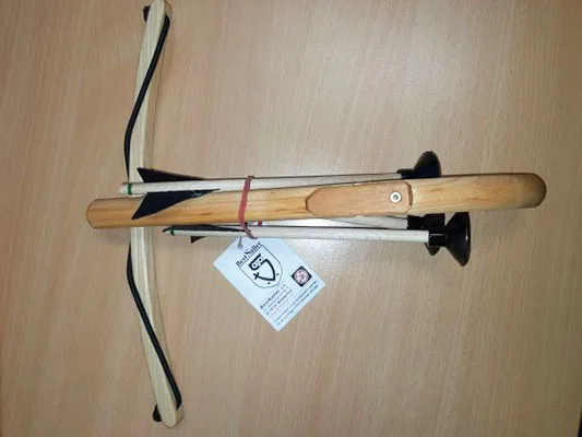 Balestra giocattolo «Handarmbrust Voll-Holz natur» (BestSaller)