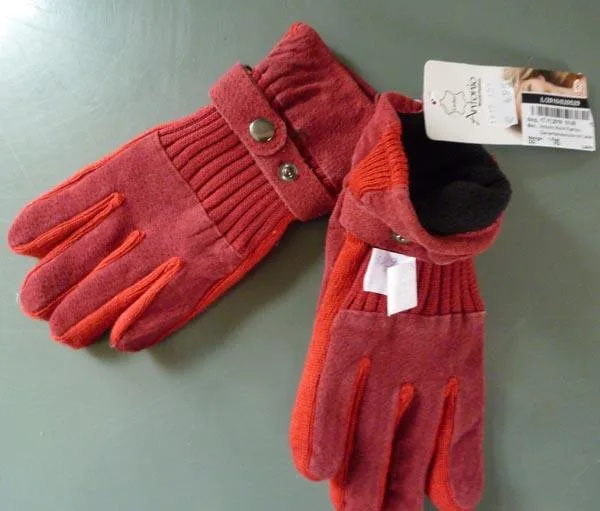 Guanti in pelle «Handschuhe mit Leder, rot ('red ladies’ gloves with leather')» — foto 1 dell'alert A12/0299/17