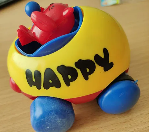 Auto giocattolo «HAPPY» — foto 2 dell'alert A12/03154/23