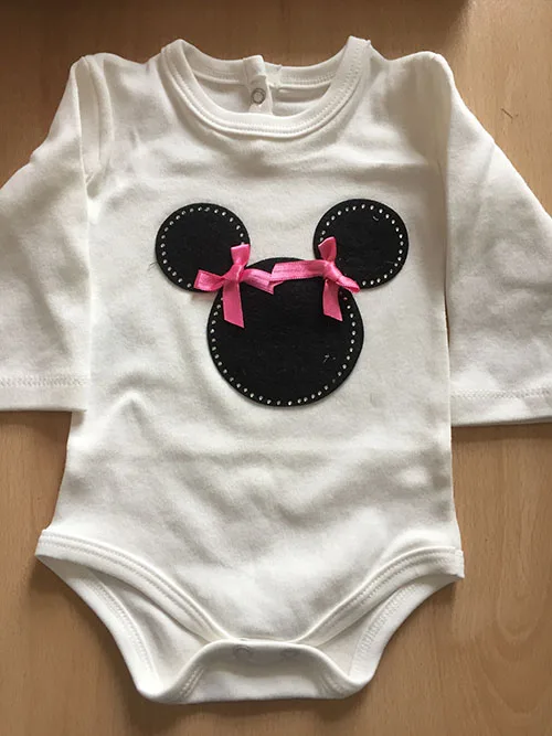 Set di abbigliamento per bambini «Happy days» — foto 3 dell'alert A12/00561/21
