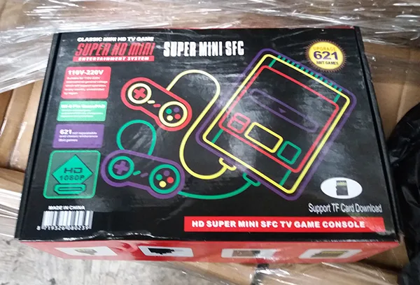 Console di giochi «HD Super Mini SFC TV Game Console - HD-B105 Adaptor» — foto 2 dell'alert A12/01611/20