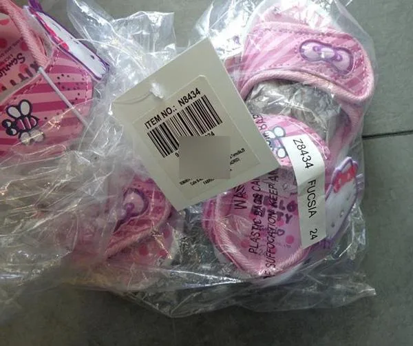 Sandali per ragazze «Hello Kitty» — foto 2 dell'alert A12/1178/18
