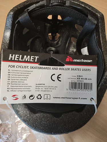 Casco «Helmet for cyclists, skateboards or roller skates users» — foto 2 dell'alert A12/00525/22