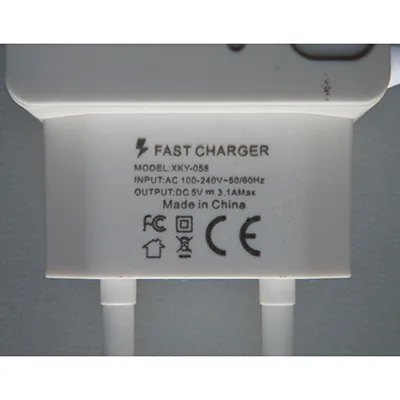 Caricabatterie USB «HIGH SPEED FAST CHARGING / FAST CHARGER» — foto 4 dell'alert A11/00115/24