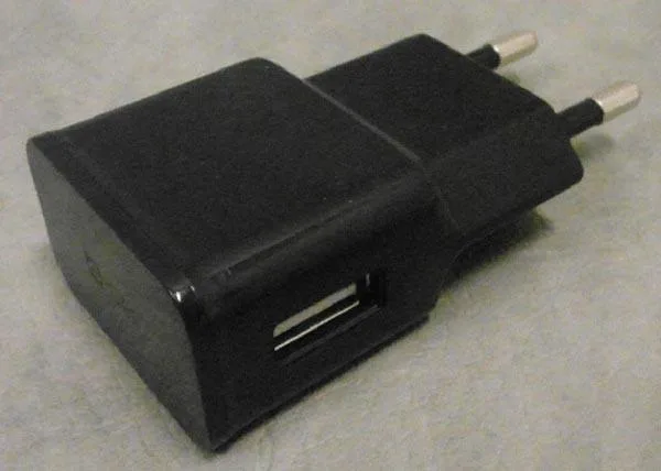 Caricabatterie USB «Home charger + car charger» — foto 2 dell'alert A12/1303/18