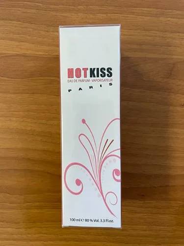 Profumo «Hot Kiss» — foto 1 dell'alert A12/02823/23