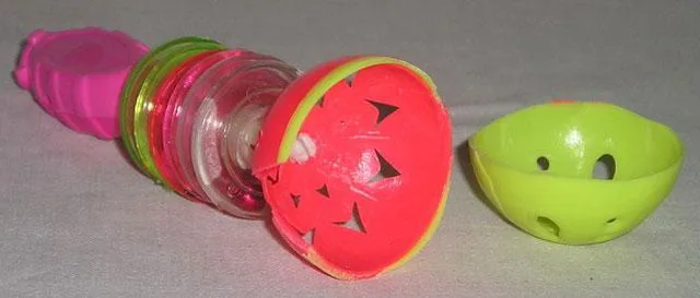 Il sonaglio del bambino (Toys)