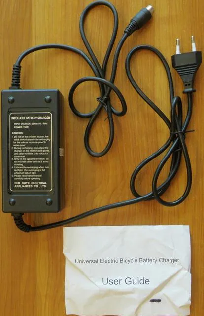 Caricabatterie per bicicletta elettrica «Intellect Battery Charger / Universal Electric Bicycle Battery Charger» — foto 2 dell'alert A12/1116/14