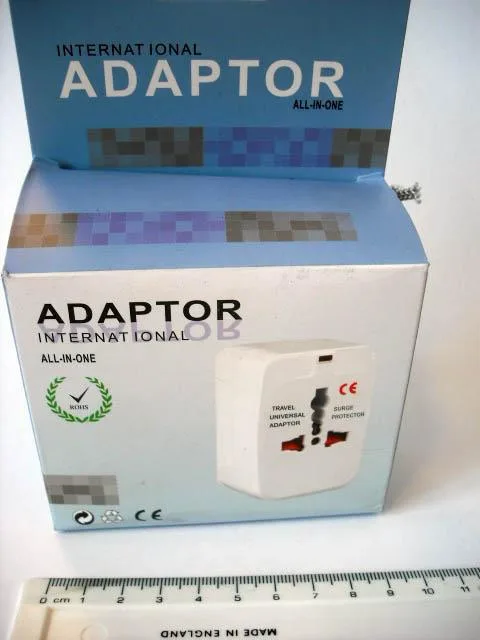 Adattatore della spina di viaggio «International Adaptor All-In-One» — foto 1 dell'alert A12/1522/14