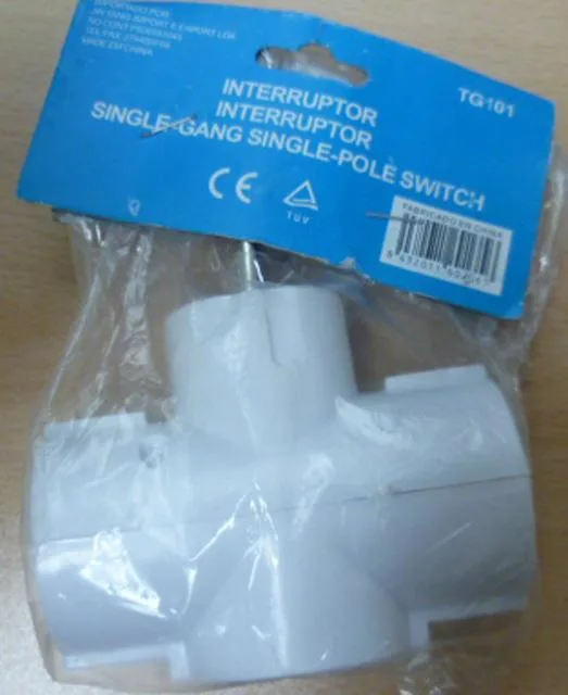 Spina con prese a tre vie «Interruptor-Single-Gang Single-Pole Switch» — foto 1 dell'alert A12/1939/13
