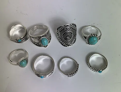 Set di anelli «IYOU Vintage ädelsten ring set silver snidade turkos knoge stapelbara ringar boho mellan…» — foto 1 dell'alert A12/02531/23