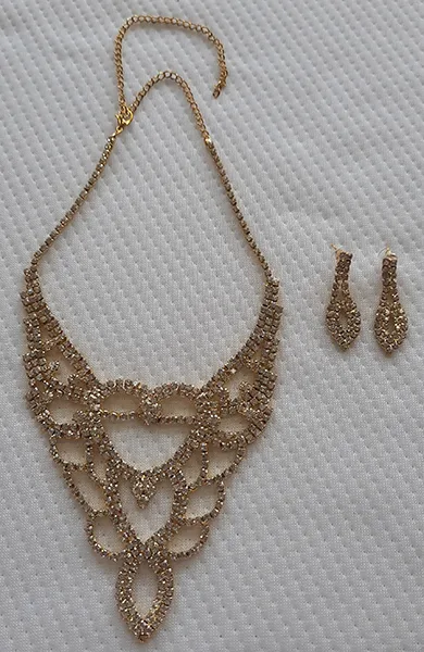 Collana e orecchini set «Jewelry B - 2.5» — foto 1 dell'alert A12/01151/22