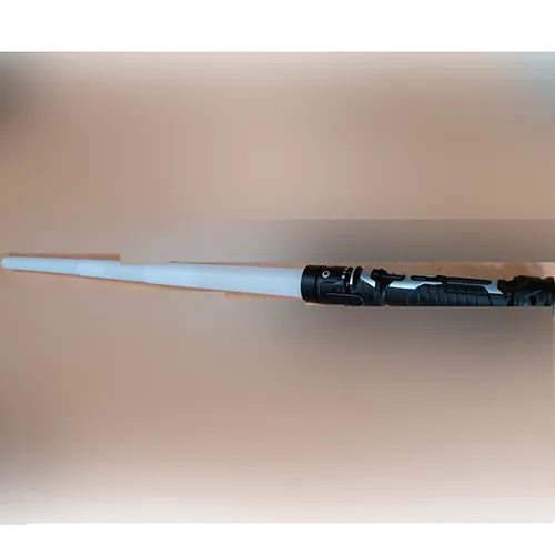 Spada giocattolo «Jouet lumineux 2-en-1 léger avec épée LED en rouge et bleu» — foto 3 dell'alert SR/04228/25