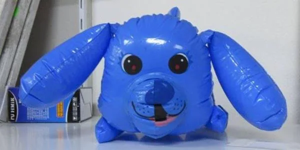Giocattolo di plastica gonfiabile «JSA» (Unknown)