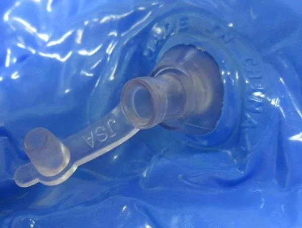 Giocattolo di plastica gonfiabile «JSA» — foto 2 dell'alert A12/0618/18