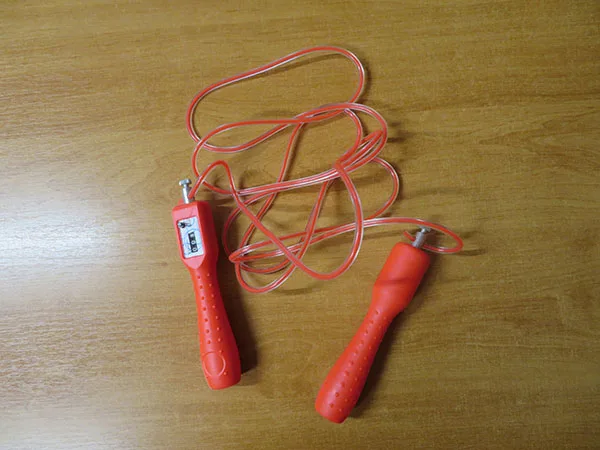 Corda di salto «Jump Rope» — foto 2 dell'alert A12/01641/22