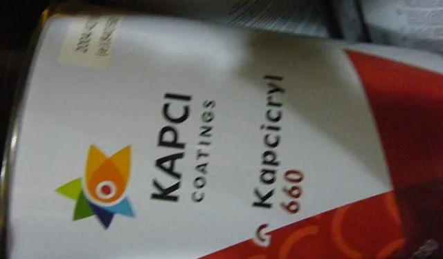Prodotto di rifinitura auto «Kapcicryl 660» (Kapci)