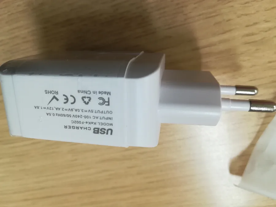 Caricabatterie USB «KeKe-F002C USB lādētājs» — foto 1 dell'alert A11/00087/22