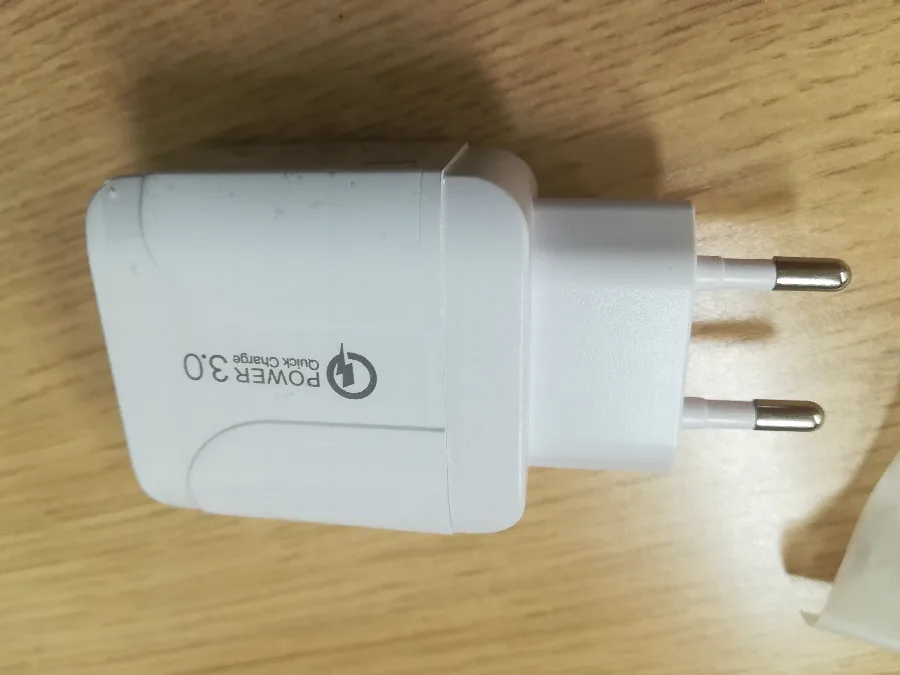Caricabatterie USB «KeKe-F002C USB lādētājs» — foto 3 dell'alert A11/00087/22