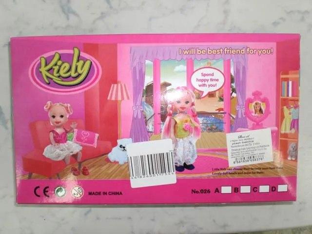 Bambola di plastica «Kiely» — foto 2 dell'alert A12/1396/14