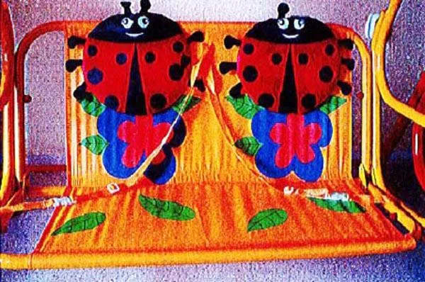 Sedia altalena per bambini «Kinder Hollywoodschaukel Rot, Beetle - Kid's Swing Chair, Beetle Design» — foto 4 dell'alert A12/0834/16
