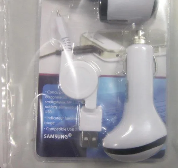 Caricabatterie per telefono cellulare «Kit chargeur allume-cigare» — foto 2 dell'alert A12/1026/16