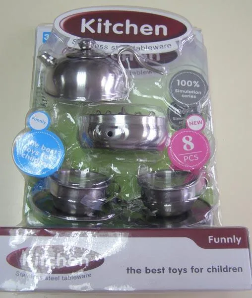 Set di giocattoli da cucina «Kitchen» — foto 2 dell'alert A12/0562/15
