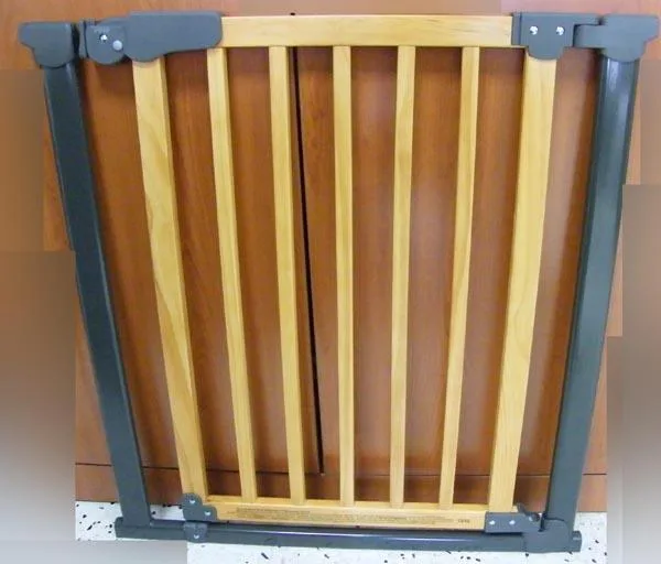 Cancello di sicurezza per bambini «Klemmgitter I-Gate» — foto 2 dell'alert A12/0279/17