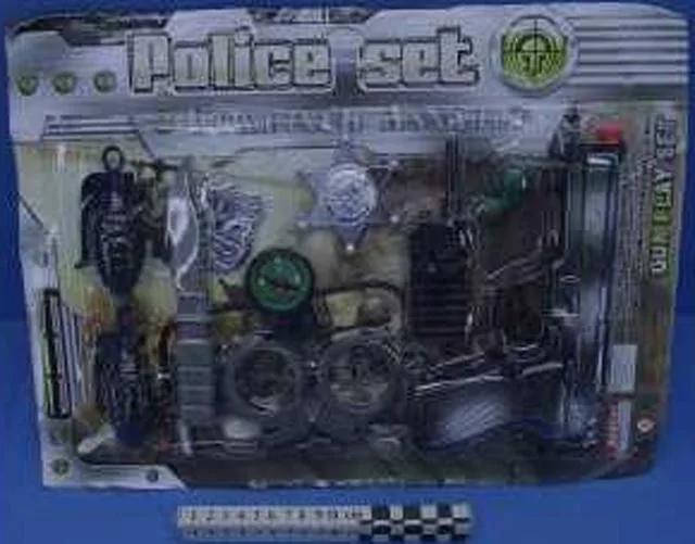 L'agente di polizia "Toy Police Officer" (Color Baby)