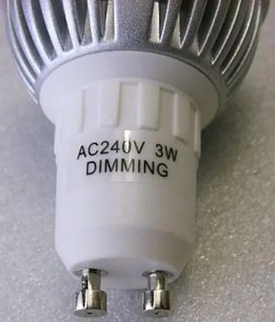 Lampada a LED "LED Spot Lamp" &amp; #13; &amp; #13; — foto 1 dell'alert 0664/12