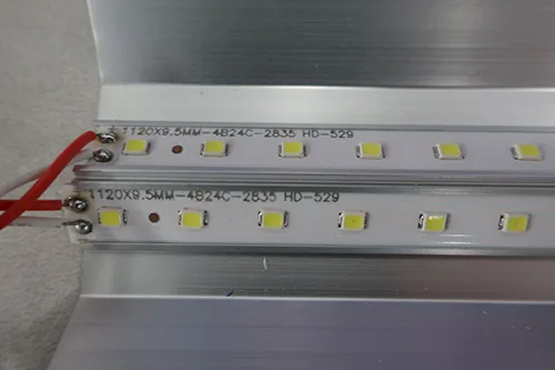Lampada da soffitto a LED — foto 6 dell'alert A12/01384/23