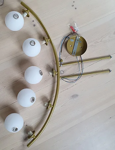 Lampada da soffitto — foto 4 dell'alert A11/00122/21