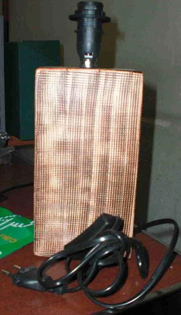 Lampada da tavolo con struttura in ceramica (La bolata)