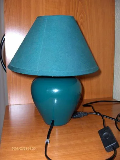 Lampada da tavolo in ceramica — foto 1 dell'alert 0756/07