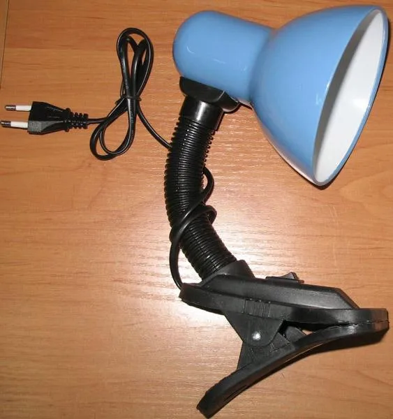 Lampada portatile a clip-on — foto 2 dell'alert 1183/08