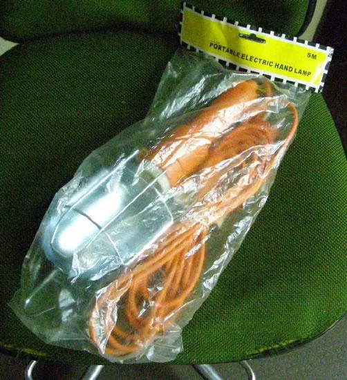 Lampade portatili – 1. con griglia metallica e cavo di prolunga di 10 metri, 2. con griglia metallica e cavo di prolunga di 5 metri — foto 2 dell'alert 0250/08