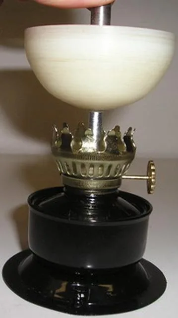 Lampada a olio «Lampas Delts» — foto 2 dell'alert A12/0003/14