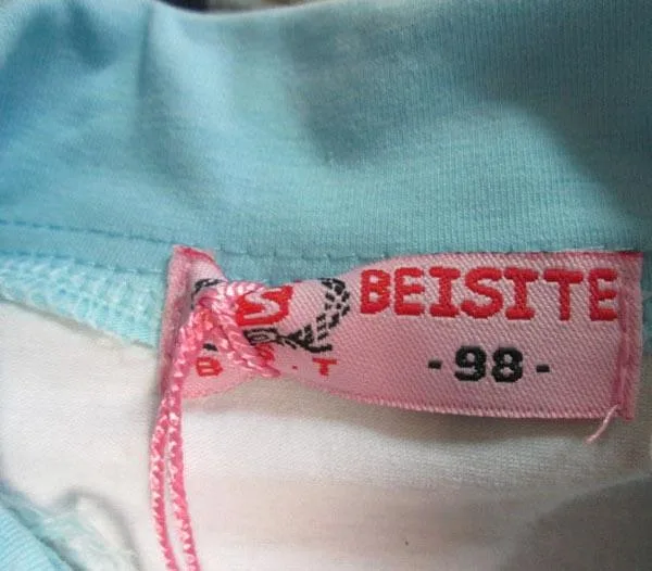 Maglietta da donna «lány póló ('Girls' T-shirt')» — foto 3 dell'alert A12/0327/17
