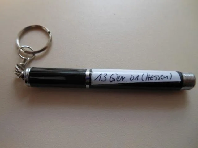Puntatore laser & #13; & #13; «Laser & Led Pen» — foto 2 dell'alert A12/1341/12