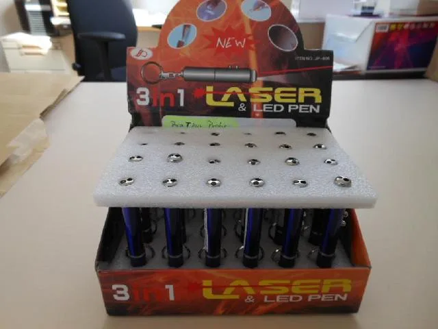 Puntatore laser & #13; & #13; «Laser & Led Pen» — foto 4 dell'alert A12/1341/12