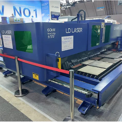 Macchina di taglio laser «Laser cutting machine» (LD Laser)