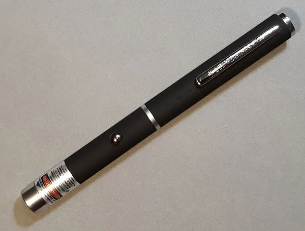 Puntatore laser «LASER POINTER» — foto 1 dell'alert INFO/00142/22