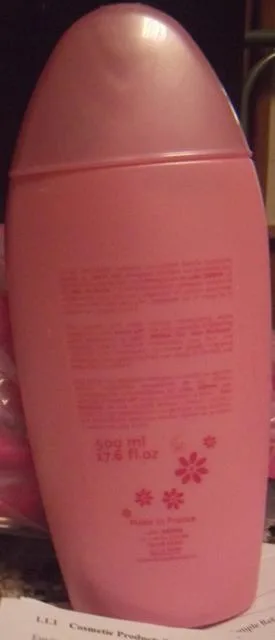 Latte corporeo "Lait Skin Perfector" & #13; & #13; — foto 1 dell'alert A12/0948/12