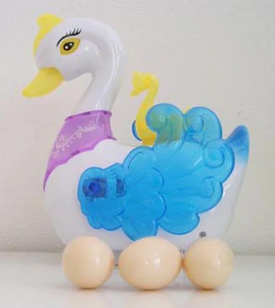 Cigno di plastica con uova «Lay egg - swan toys» — foto 3 dell'alert A12/0590/16